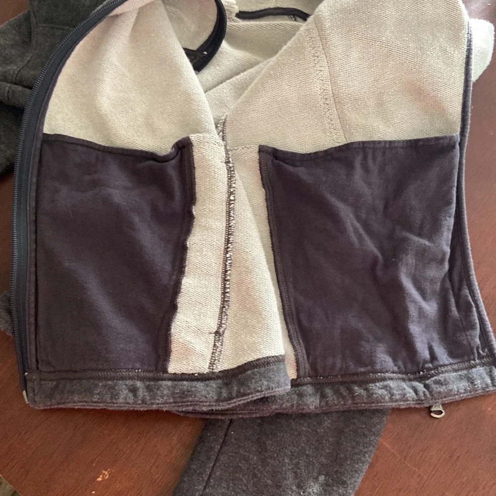 Under Armour jacket - Picture 7 of 9